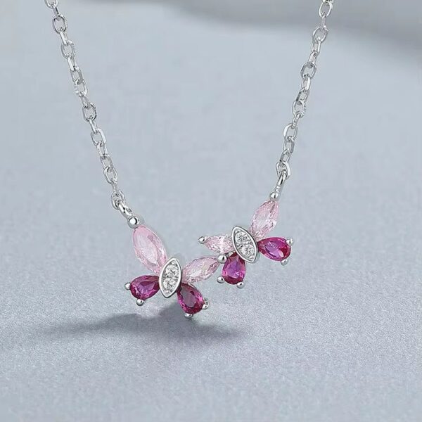 Collar Mariposa Rosa - Imagen 3